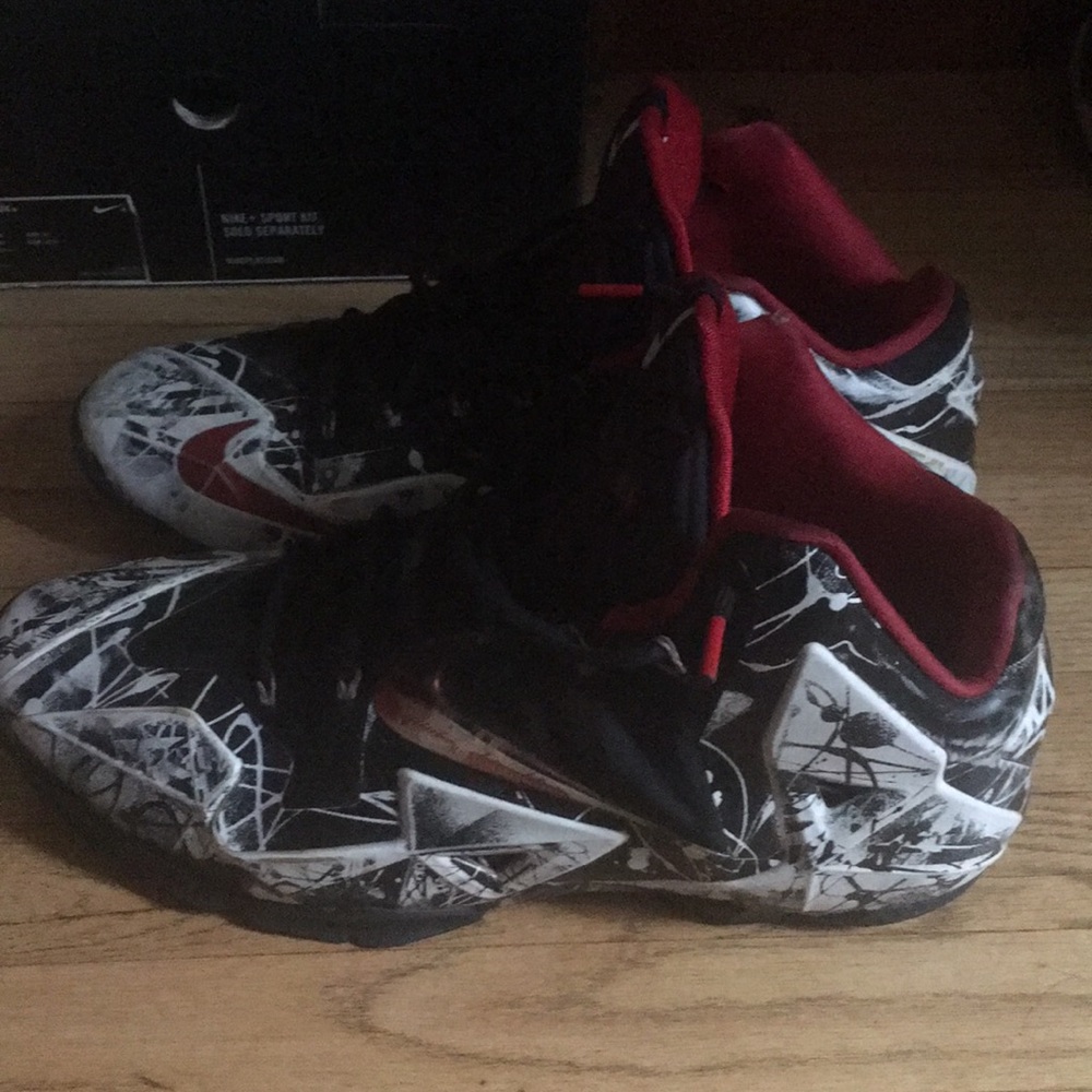 Lebron 11 graffiti